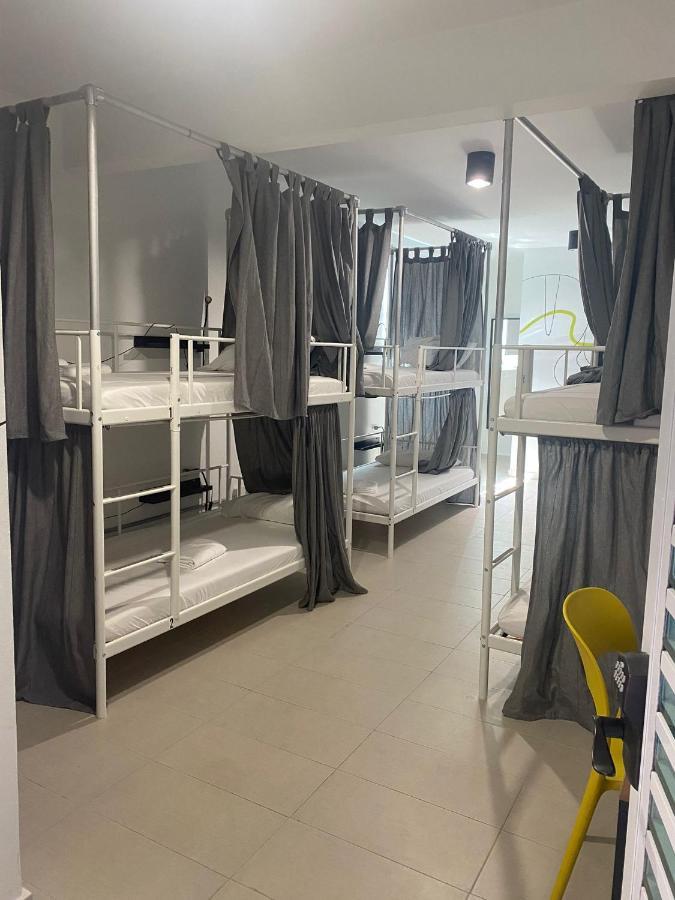 סן חואן Nomada Beach Hostel- Isla Verde מראה חיצוני תמונה