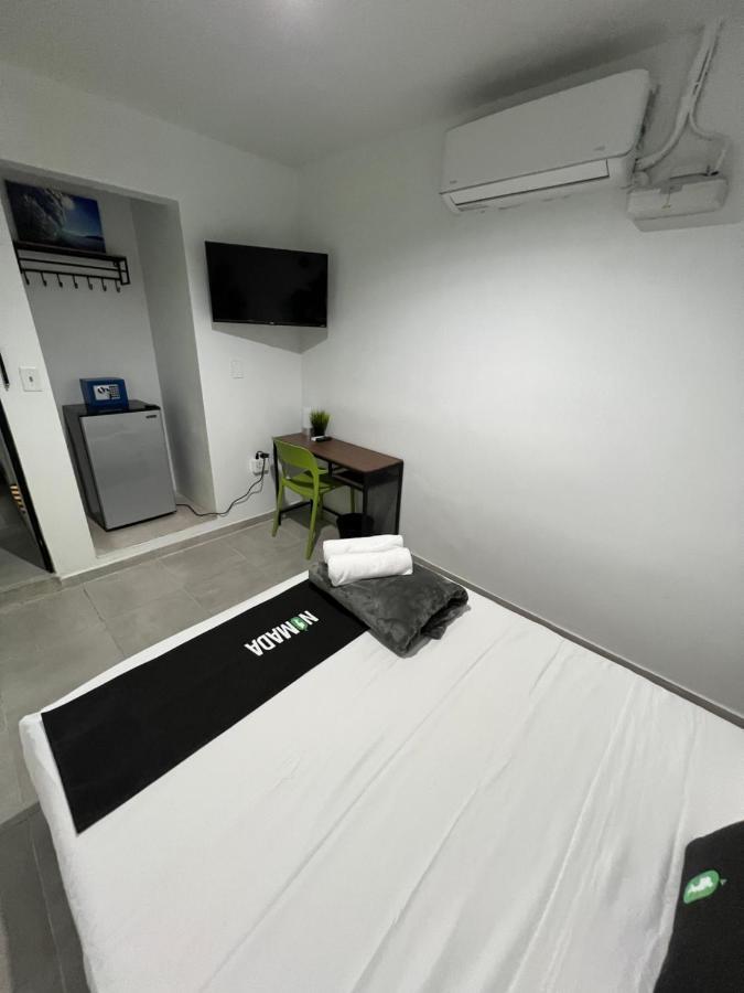 סן חואן Nomada Beach Hostel- Isla Verde מראה חיצוני תמונה