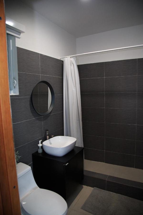 סן חואן Nomada Beach Hostel- Isla Verde מראה חיצוני תמונה
